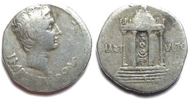 Augustus, 27 BC - 14 AD. Silver Cistophorus.
